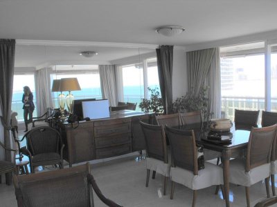 Apartamento en Punta del Este, Mansa