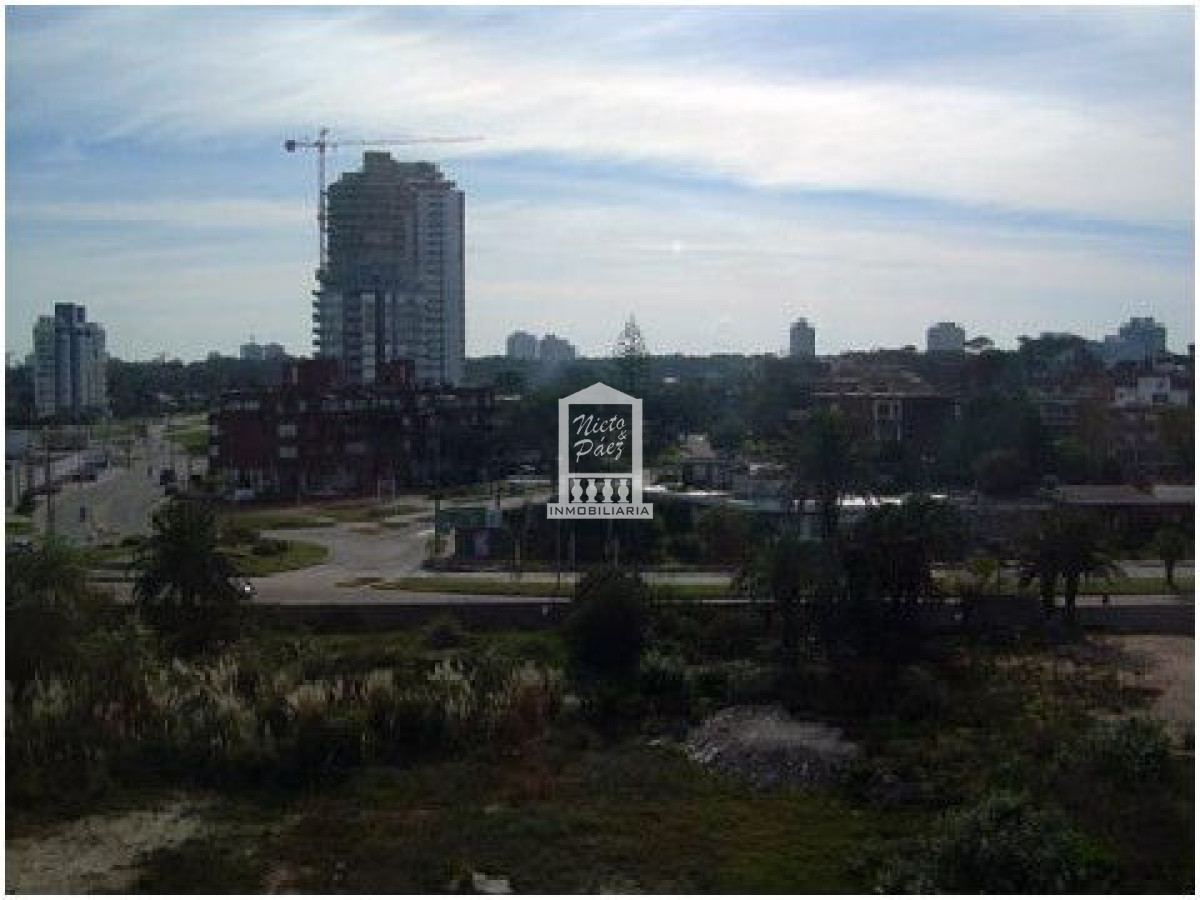 Brava - GoPunta - Portal Inmobiliario de Punta del Este - Maldonado