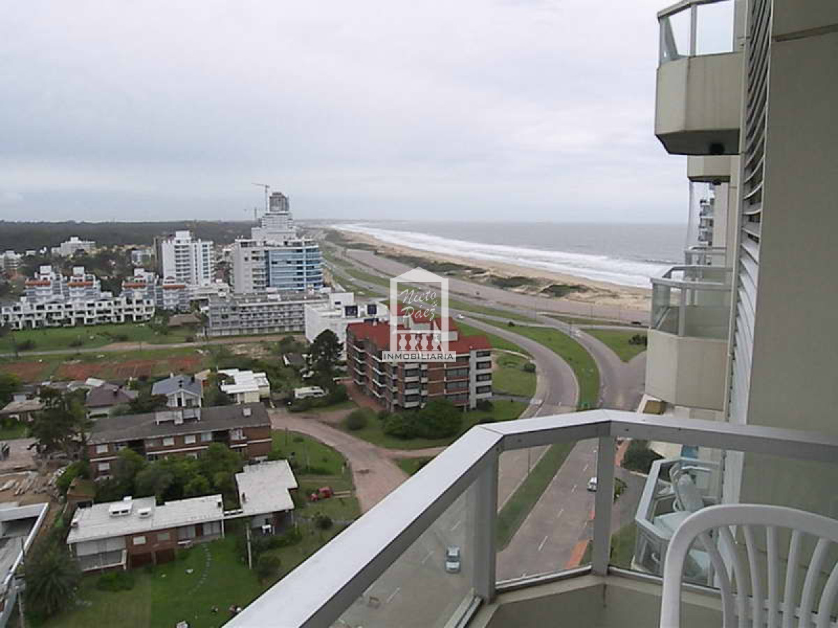 Brava - GoPunta - Portal Inmobiliario de Punta del Este - Maldonado