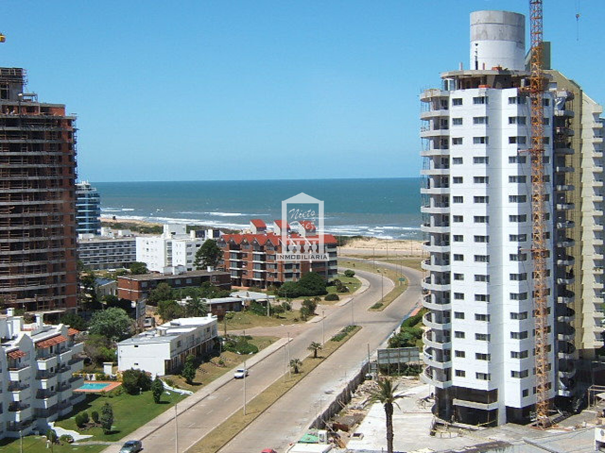 Brava - GoPunta - Portal Inmobiliario de Punta del Este - Maldonado