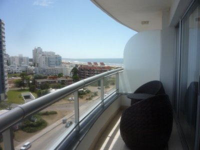 OPORTUNIDAD !! Playa Brava, excelente ubicación. 