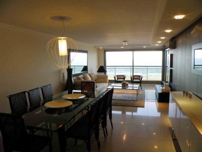 Apartamento en Punta del Este, Brava