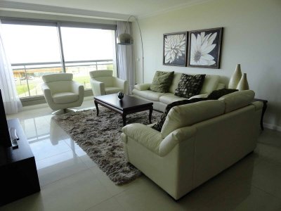 Apartamento en Punta del Este, Brava