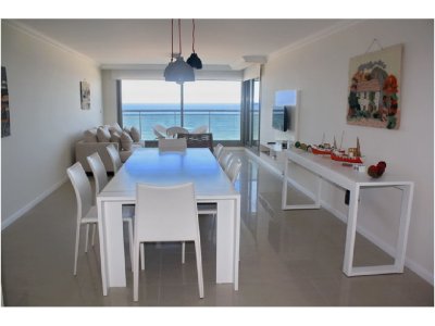 Apartamento en Punta del Este, Brava