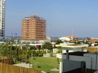 Playa Mansa, contrafrente con servicios. 