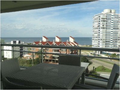 Playa Brava, con vista al mar 