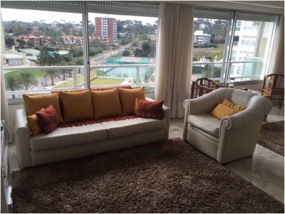 Apartamento en Punta del Este, Mansa