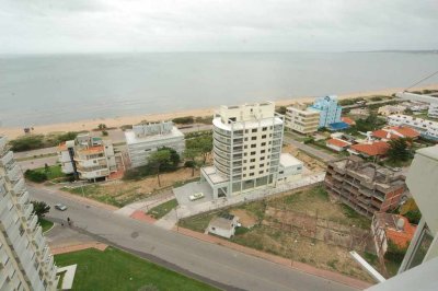 Playa Mansa, primera fila con excelente vista al mar