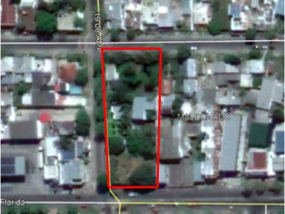 Maldonado, Apto para 9 pisos, se puede construir 12.000 m2