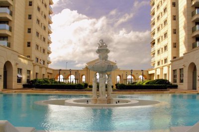 Exclusivo apartamento, unificado, 400 m2. 2 garajes