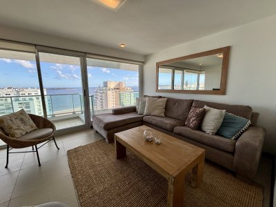 Apartamento en alquiler temporal de 3 dormitorios en suite, en playa mansa, Gala Tower