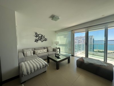 Apartamento en venta, de 3 dormitorios en suites, playa mansa 