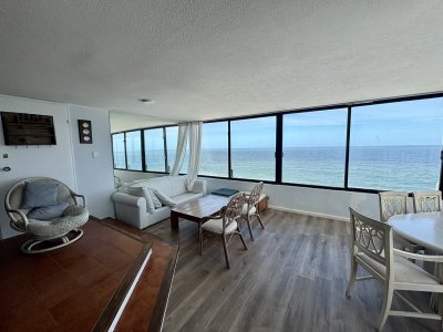 Apartamento en venta de 3 dormitorios en suite en Península 