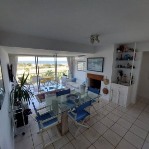 Apartamento en alquiler temporal de 3 dormitorios en Playa Brava. 