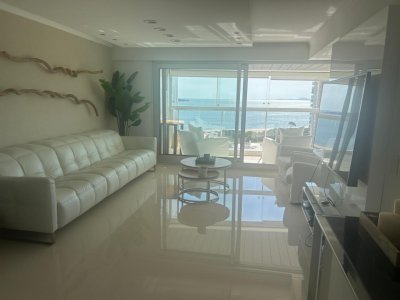 Venta de apartamento de 3 suites Miami Boulevard Playa Mansa Enjoy