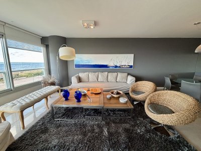 Apartamento en alquiler temporal de 2 dormitorios en suite en Playa Brava