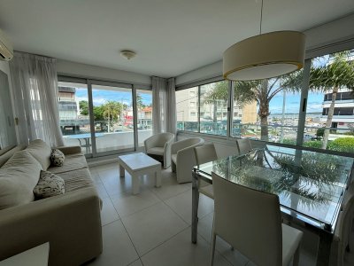 Apartamento en venta, de 2 dormitorios, en La Península