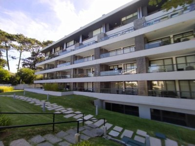 Apartamento en venta de 2 dormitorios en Edificio Unique, Pedragosa Sierra 