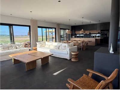 Chacra en alquiler temporal de 5 dormitorios, en Camino Medellin