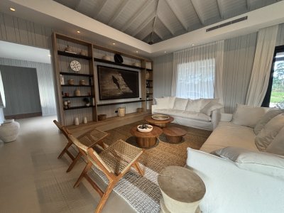 Venta casa de 4 dormitorios en Puerto Quetzal, La Barra