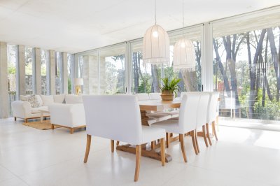 Casa en venta de 4 dormitorios, en Barrio Cerrado en Rincon del Indio 