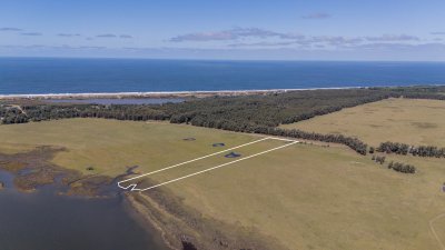 Chacra de 5 has. en venta en Jose Ignacio, con costa de laguna 