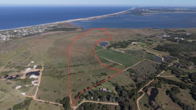 Venta Chacra de 24 hectáreas en Jose Ignacio, con costa de Laguna
