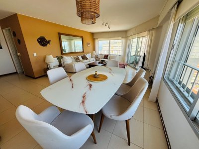 Apartamento 2 dormitorios y 2 baños. Peninsula