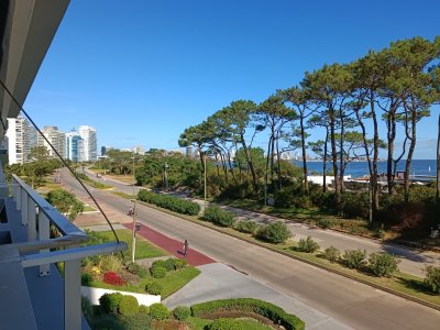 Venta Apartamento 2 Dormitorios, Playa Mansa, Punta del Este