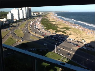 Alquiler Temporario Apartamento 3 Dormitorios, Playa Brava, Punta del Este