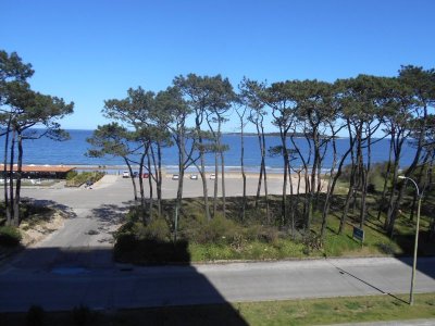 Apartamento 2 Dormitorios y Dependencia, Playa Mansa, Punta del Este