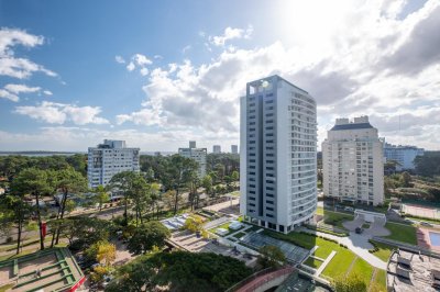 Venta Apartamento 3 Dormitorios, Roosevelt, Punta del Este