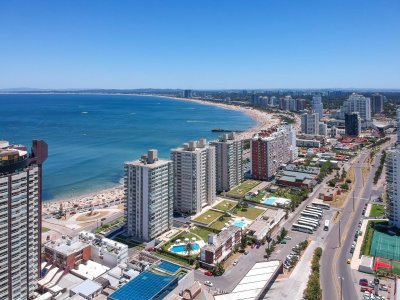 Apartamento en Venta en Peninsula 1 dormitorio con 2 baños