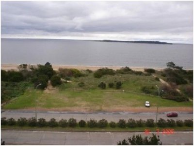 Venta Apartamento 2 Dormitorios, Playa Mansa, Punta del Este