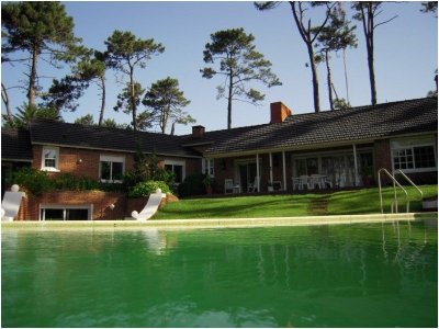 Venta Casa 4 Dormitorios, Cantegril, Punta del Este