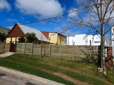 LOCAL SALÓN DE FIESTAS! OPCIÓN DEPÓSITO, VIVIENDA, GIMNASIO!