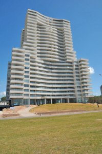 Venta Apartamento 3 Dormitorios, Playa Brava, Punta del Este