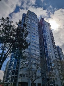 TORRE POR ROOSEVELT AL LADO DEL SUPERMERCADO DEVOTO