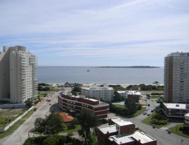 Muy lindo apartamento con vista al mar