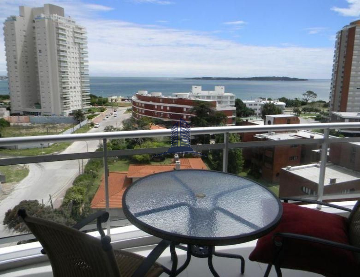 Apartamento en alquiler temporario Playa Mansa 3 dormitorios