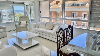 Excelente Oportunidad !!! Apartamento 3 dormitorios en Peninsula de Punta del este 