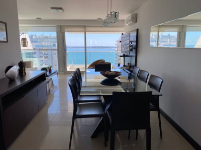 Excelente Oportunidad !!! Apartamento 3 dormitorios Playa mansa , Punta del este