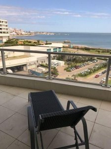 Apartamento en alquiler temporario Playa Mansa Punta Del Este  2 dormitorios