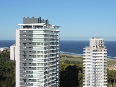 Apartamento en venta Punta Del Este 3 dormitorios