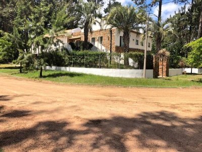 Casa en venta Uruguay 4 ambientes