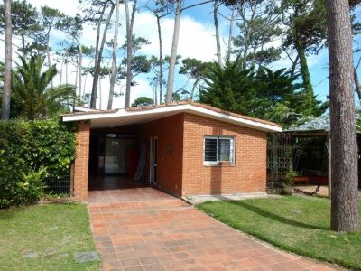 EN VENTA CASA 3 DORMITORIOS,MANSA 