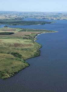 CAMPO A LA VENTA SOBRE LAGUNA DEL SAUCE 