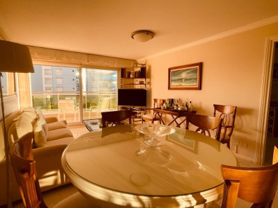 Vendo apartamento de 3 dormitorios primera linea