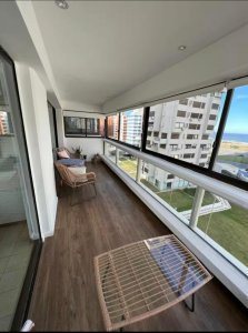 Encantador apartamento de 2 dormitorios en Punta del Este en alquiler