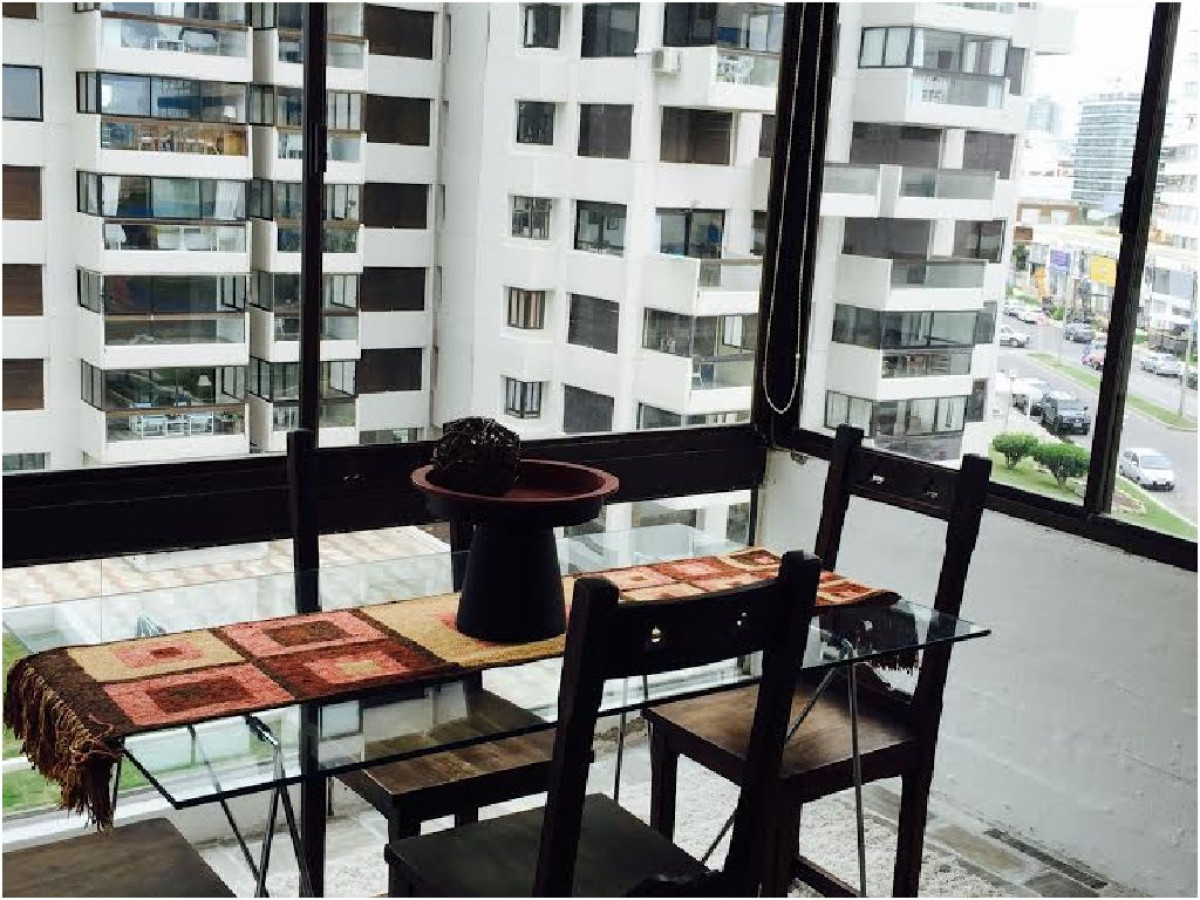 Apartamento en Parquemar frente al mar
